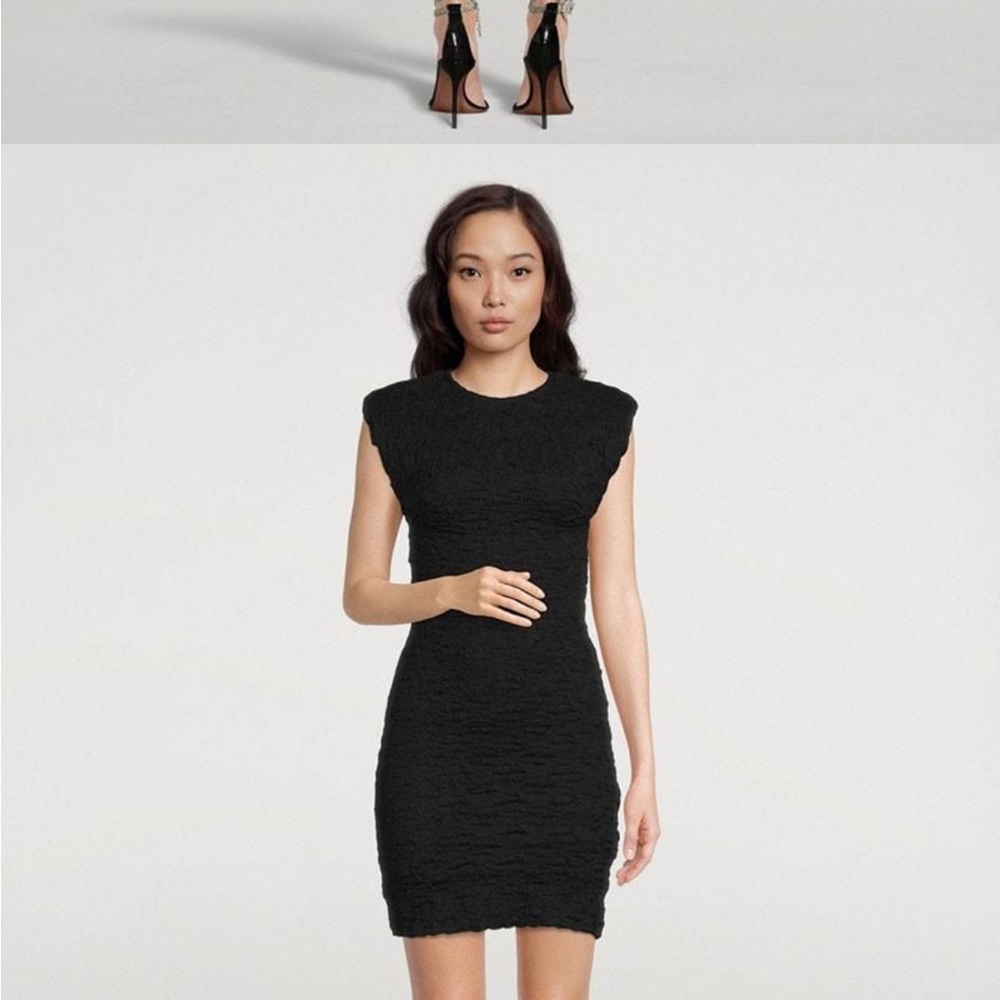 Elegant Black Sleeveless Dress - Picture 2 of 7